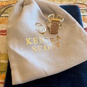 Kendra Scott Gold Ring with peach druzy Stone